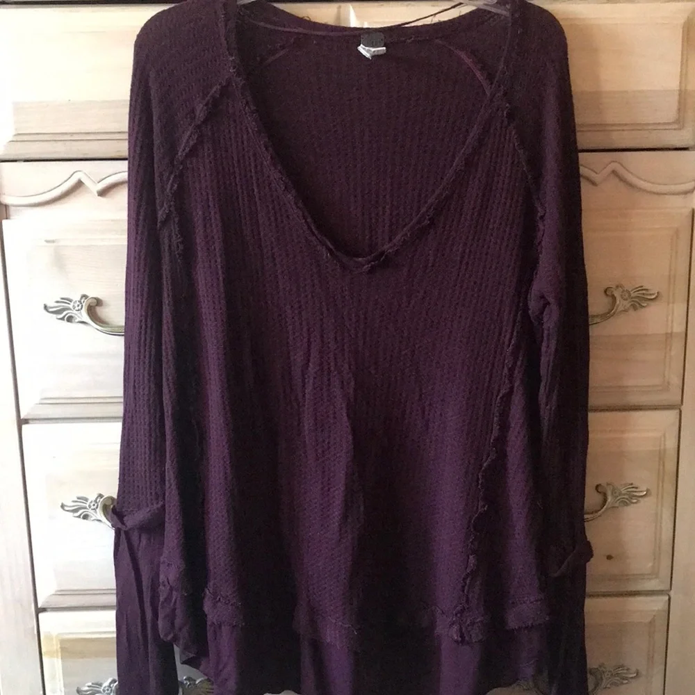 Free People | Laguna Maroon Thermal Top With Raw Hems and Thumbholes Size XS - Picture 1 of 13
